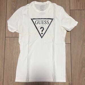 Guess T-Shirt